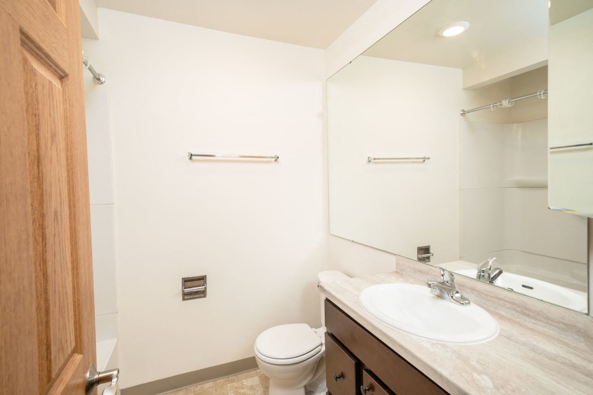 Photos and Video of River Park Apartments in East Lansing, MI